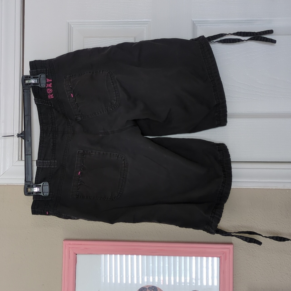 Roxy Shorts - Picture 2 of 4
